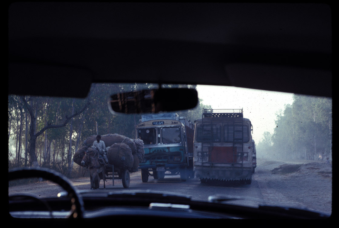 Chandigarh, approach on Grand Trunk road free-for-all, 1990.