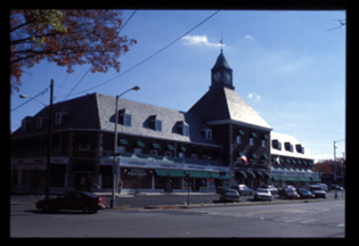 Radburn Plaza, near train station, 11/01.