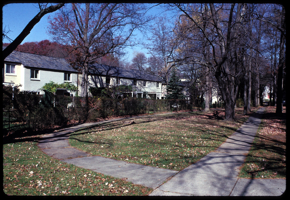 Greenbelt, interior walkways, 11/99.