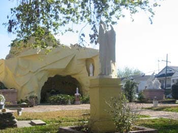 Shrine at the Ujaama headquarters.