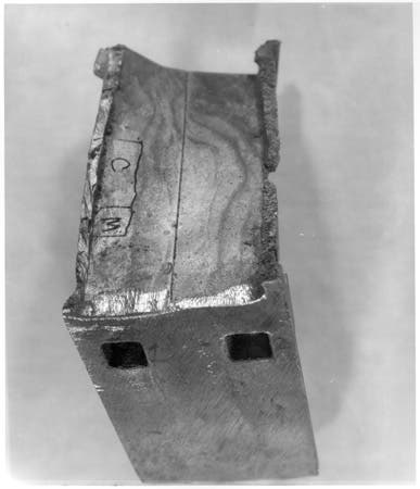 Photo of fractured casting.