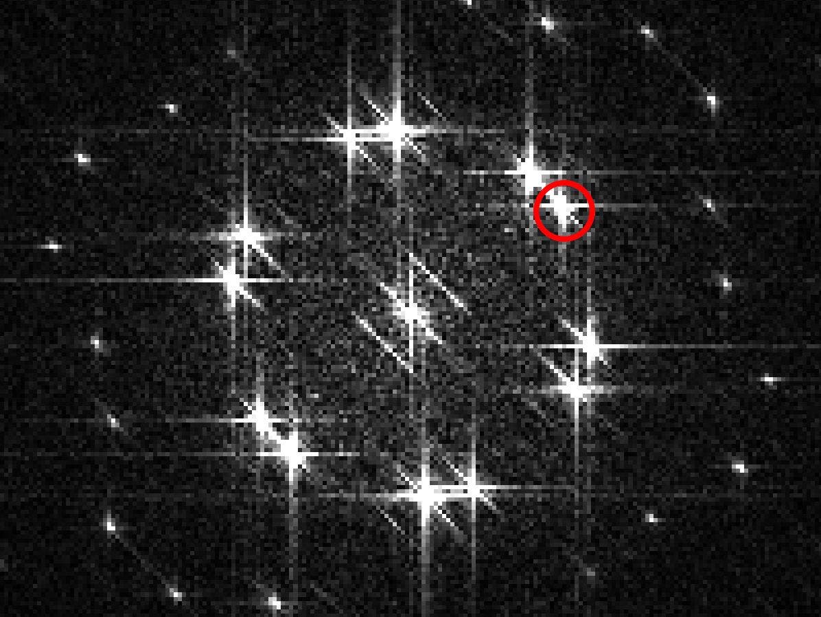 Three close up images of the larger diffracted image also pictured.